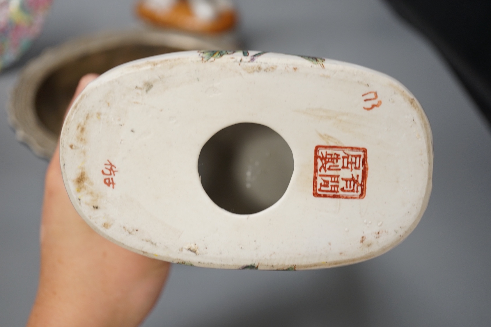 A Chinese porcelain bowl, brush pot, plate and a pair of dogs